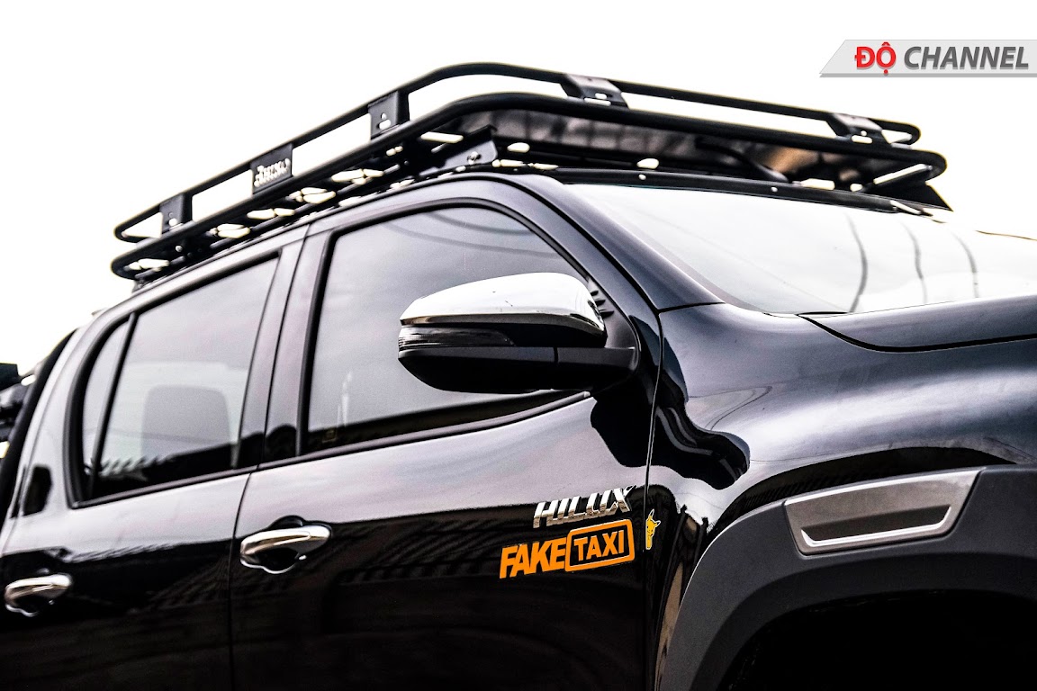 Độ Hilux Toyota Cực Chất - Hot Nhất 2022 - Auto365 Bình Dương Nắp thùng bán tải là vị trí hay được nhiều anh em lựa chọn để độ đầu tiên