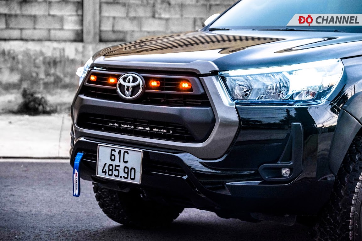 Độ Hilux Toyota Cực Chất - Hot Nhất 2022 - Auto365 Bình Dương Cản trước, cản sau sẽ giúp chiếc xe của bạn trông "chiến" hơn hẳn