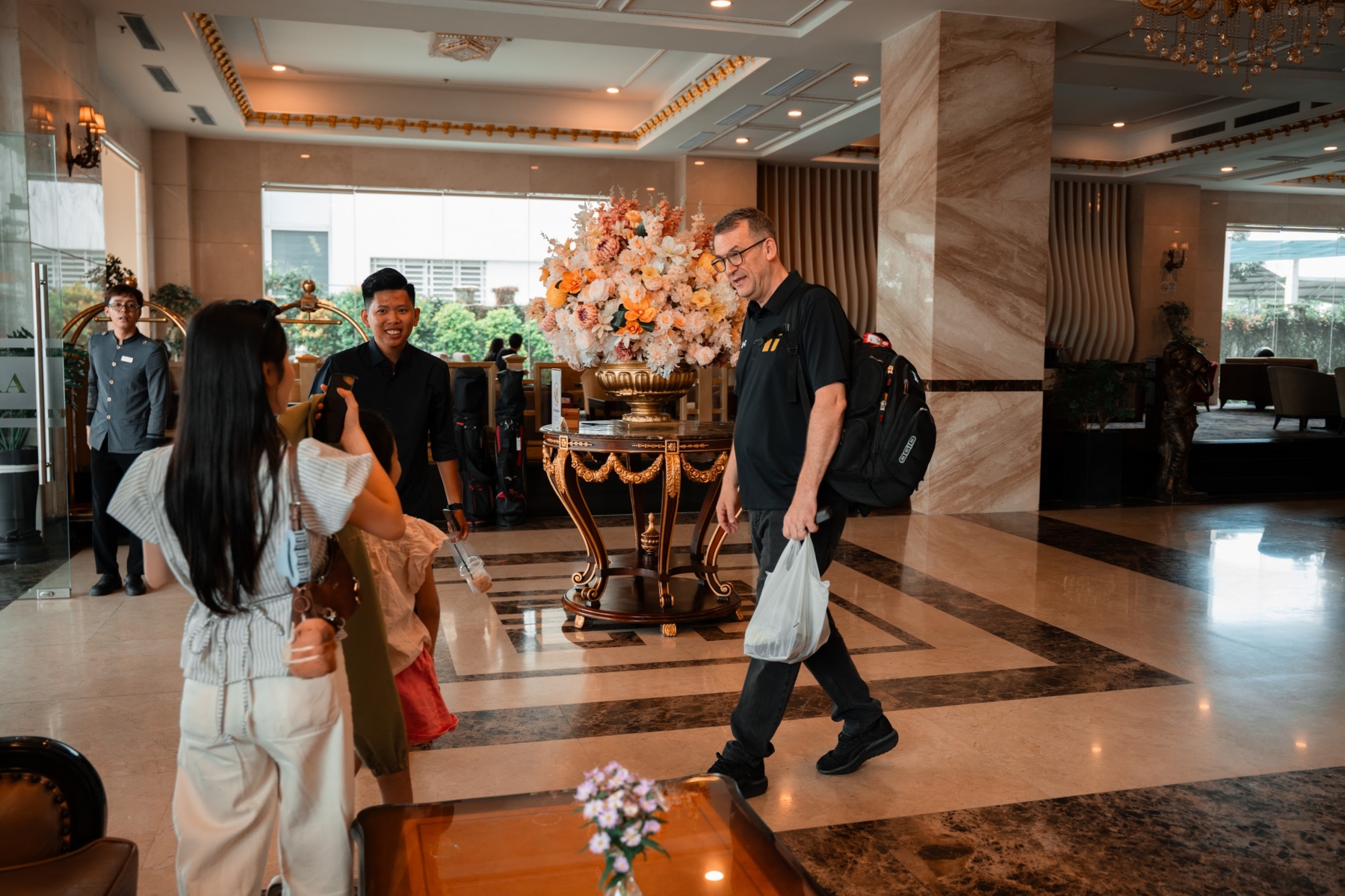 Dấu Mốc Đặc Biệt: Ngài Joseph – Đồng Sáng Lập Teckwrap Toàn Cầu Ghé Thăm Auto365 Bình Dương - Auto365 Bình Dương Qui 02903