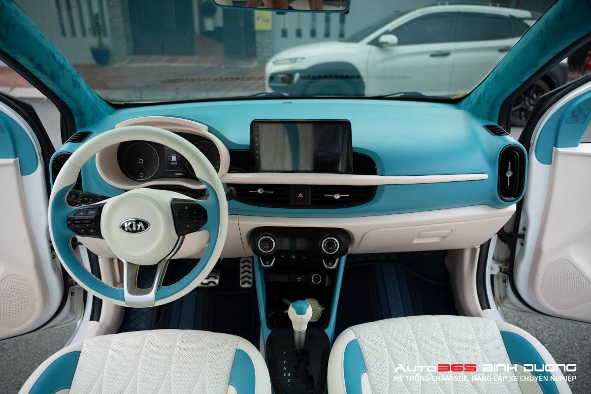 Đổi Màu Nội Thất Kia Morning 2023 Full Xanh - Trắng - Auto365 Bình Dương Dự án đổi màu nội thất Kia Morning 2023 full xanh trắng được khách hàng vô cùng ưng ý