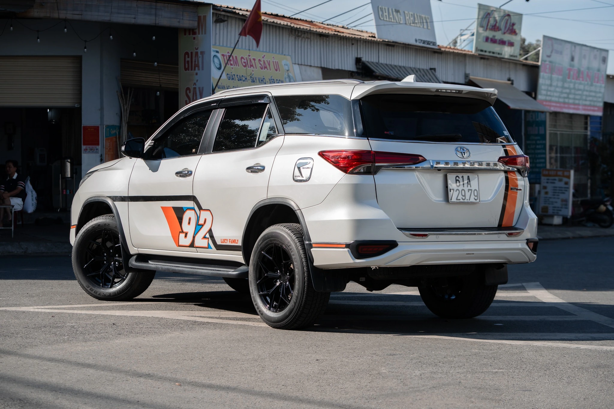 Toyota Fortuner Lột Xác Với Dàn Chân S1 Project: Hoàn Thiện Chất Thể Thao Từ Cái Nhìn Đầu Tiên - Auto365 Bình Dương fordtuner nang cap dan chan 1