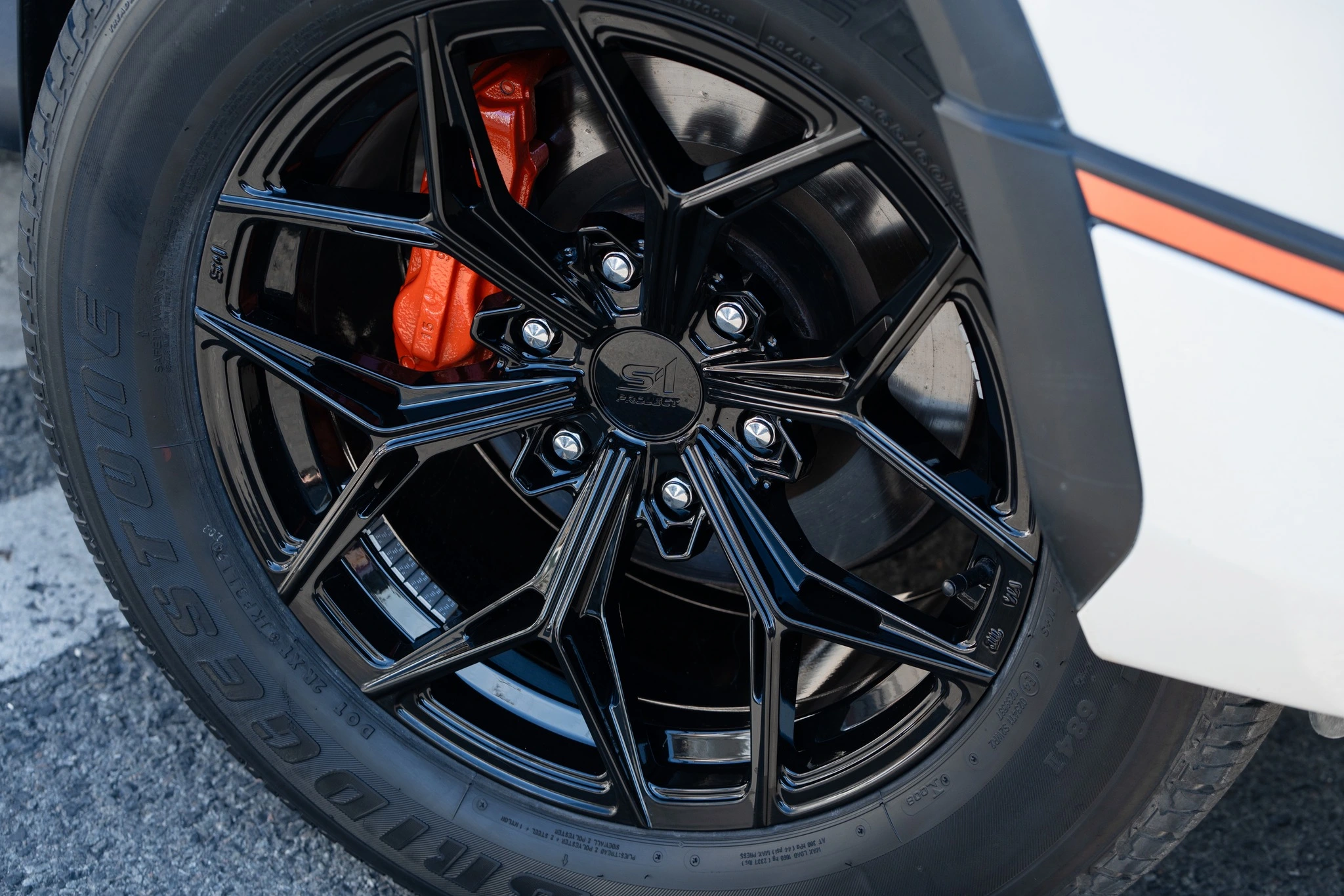 Toyota Fortuner Lột Xác Với Dàn Chân S1 Project: Hoàn Thiện Chất Thể Thao Từ Cái Nhìn Đầu Tiên - Auto365 Bình Dương fordtuner nang cap dan chan 3