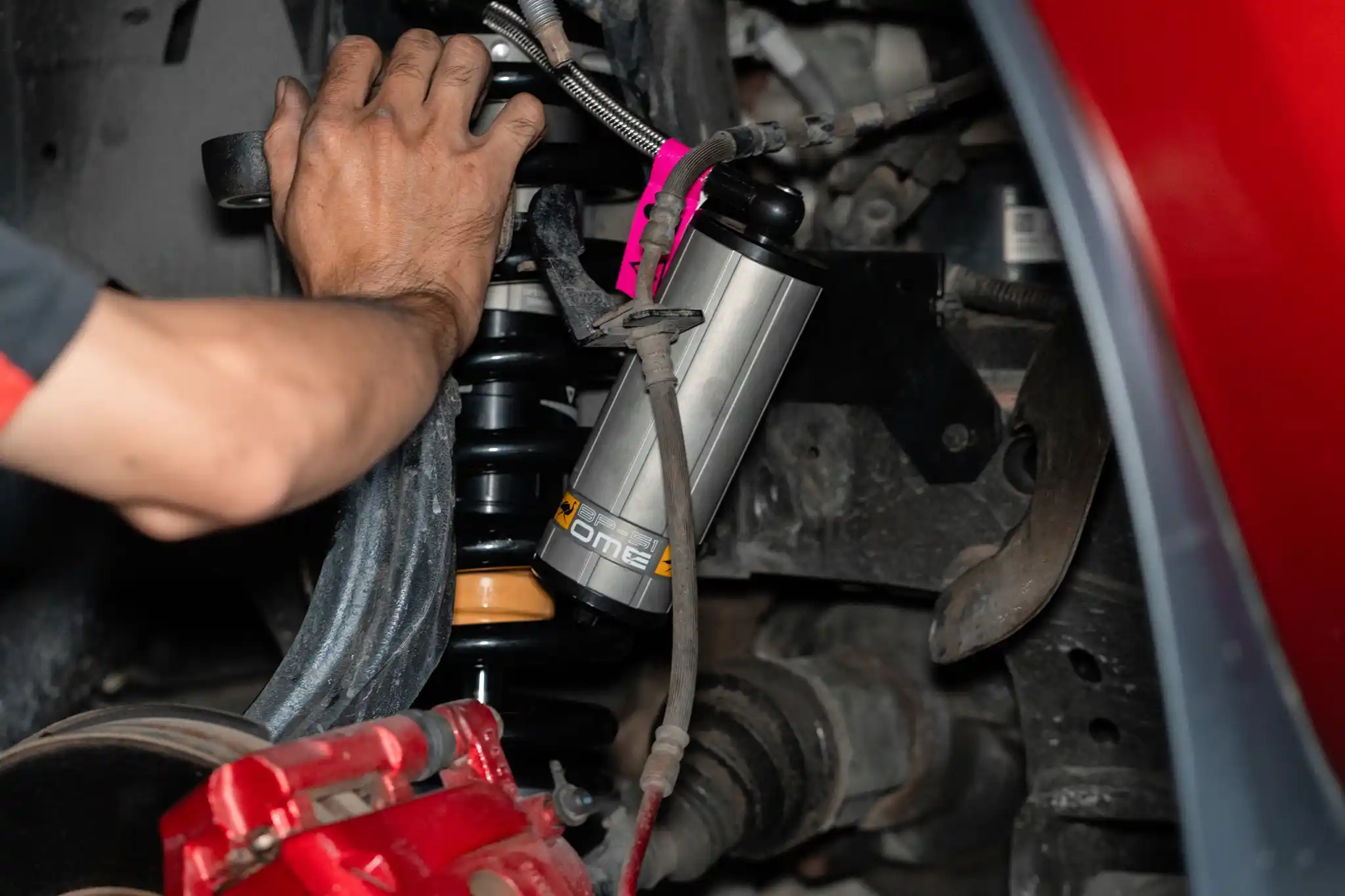 Nâng Cấp Phuộc Ome Bp-51 Cho Ford Everest 2020: &Quot;Vua&Quot; Giảm Xóc Cho Mọi Địa Hình - Auto365 Bình Dương nang cap phuoc bp51 cho xe ban tai 1