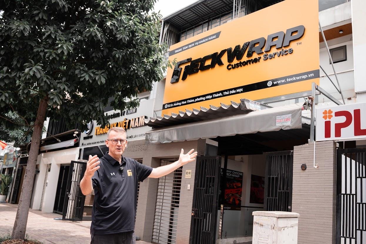 Dấu Mốc Đặc Biệt: Ngài Joseph – Đồng Sáng Lập Teckwrap Toàn Cầu Ghé Thăm Auto365 Bình Dương - Auto365 Bình Dương ngai joseph ghe tham auto365 binh duong 3