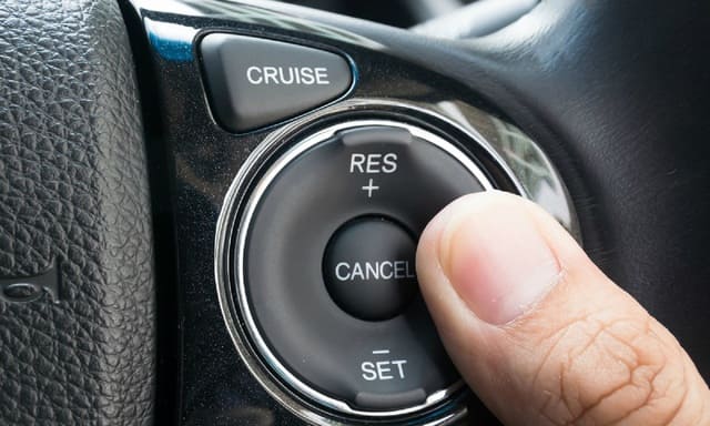 Cách sử dụng Cruise Control